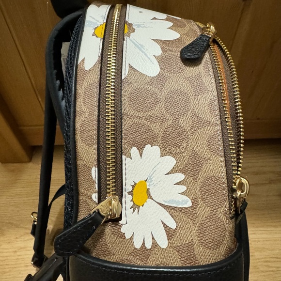 🌸 Coach Court Backpack In Signature Canvas With Floral Print - Picture 10 of 14